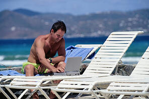 workaholic-2